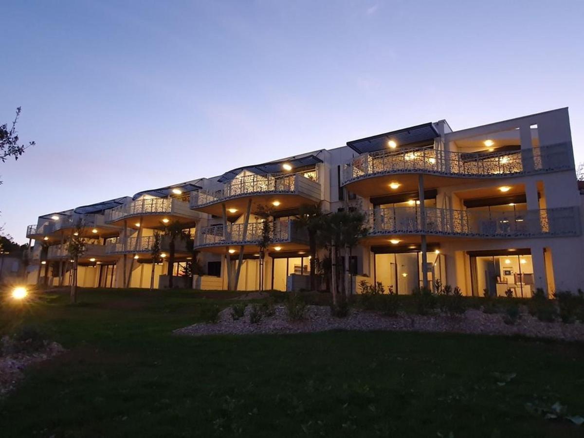 Appartement Plage, Piscine, Balcon, Animaux, Parking - Fr-1-194-201 La Tranche-sur-Mer Exteriör bild